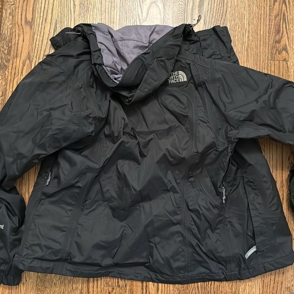 The North Face Jacket - Picture 8 of 9
